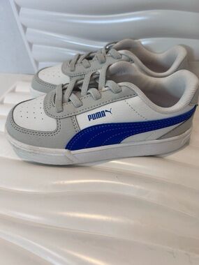 Puma Kids Light Gray & Blue Low-Top Sneakers